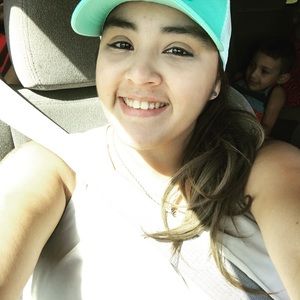 Meet your Posher, Edith